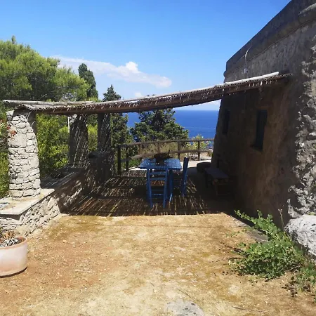 Il Trullo Di Funnuvojere Vakantiehuis