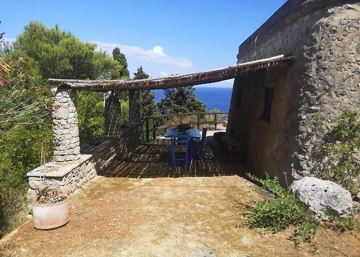 Il Trullo Di Funnuvojere Semesterbostad