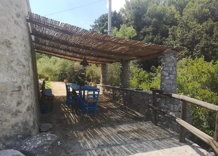Il Trullo Di Funnuvojere