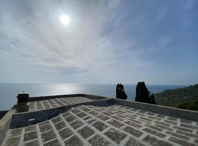 Il Trullo Di Funnuvojere *