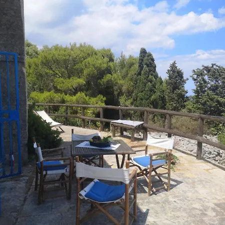 Il Trullo Di Funnuvojere *
