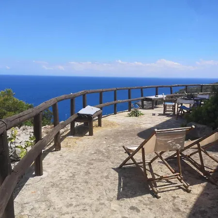 Il Trullo Di Funnuvojere Holiday home *